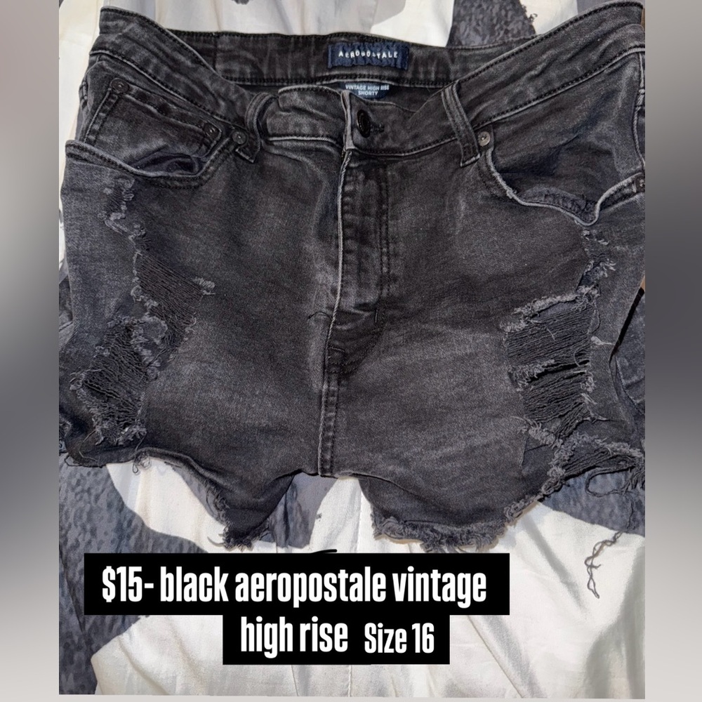 Black Aeropostale vintage high rise shorts